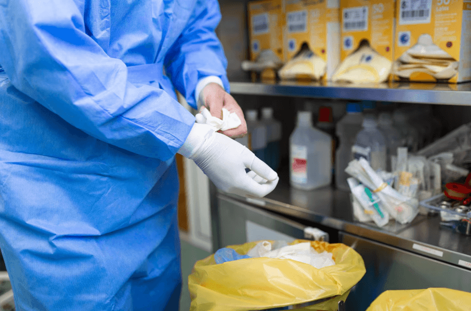 Medline Sterile Saline Wound Wash Recall: Class II Sterility Concern Triggers OR and ASC Irrigation Stock Sweep Medline Sterile Saline Wound Wash Recall: Class II Sterility Concern Triggers OR and ASC Irrigation Stock Sweep